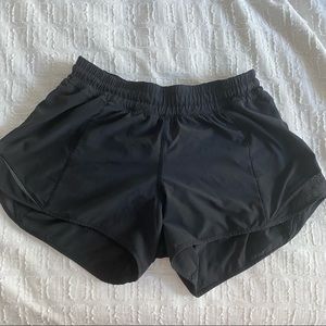 lululemon hotty hot size 8 tall shorts